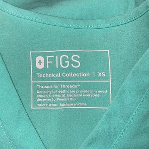 Figs surgical green top XS